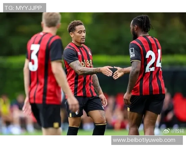 拜仁夏窗关注21岁中锋弗兰塞利诺意甲英超球队也表现出兴趣